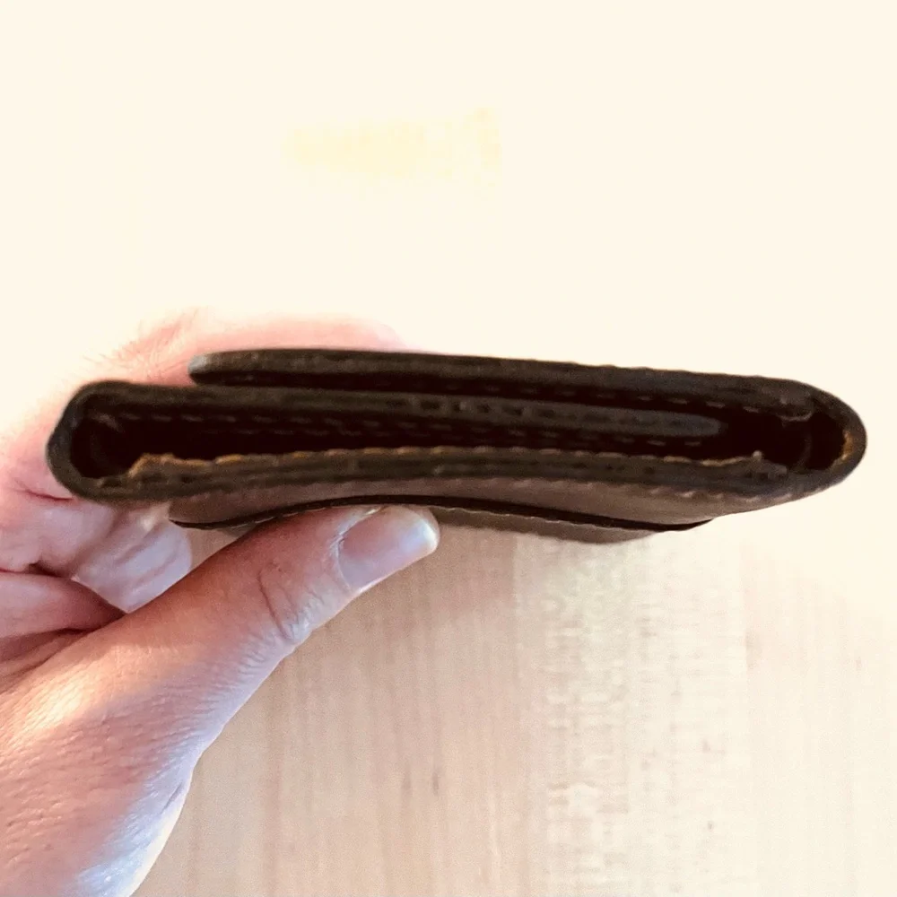 Fossil Classic Brown Leather Wallet, L 4” x H 3.5”